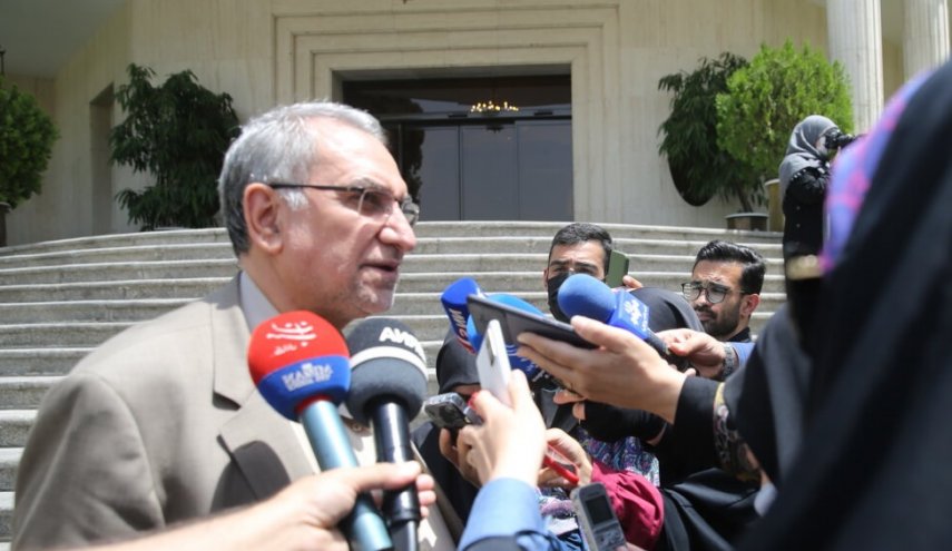 وزیر بهداشت: افراد بالای ۱۳ سال واکسن یادآوری را تزریق کنند