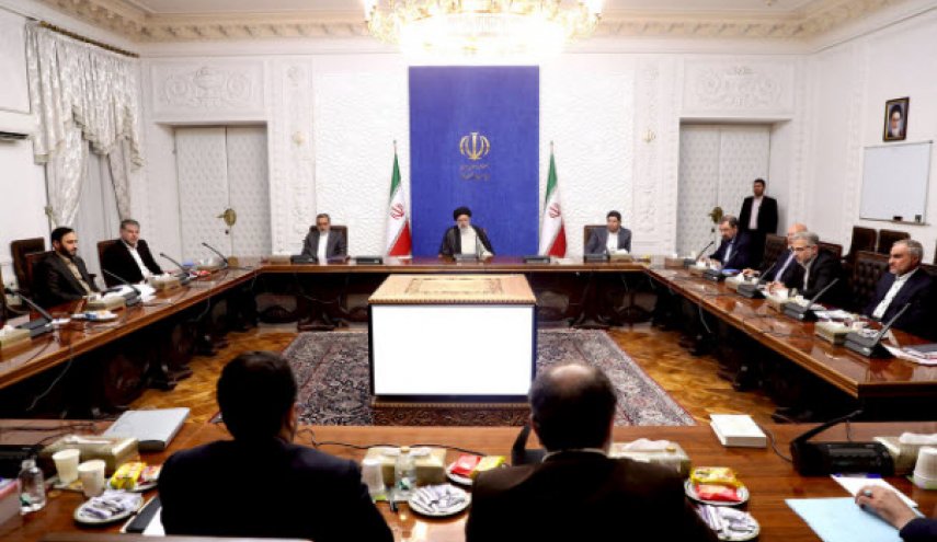 آیت‌الله رئیسی: هم پرداخت یارانه به افراد برخوردار هم قطع یارانه نیازمندان ناحق است