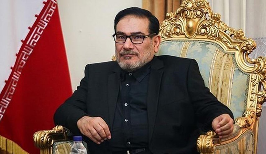 شمخانی به باکو می‌رود
