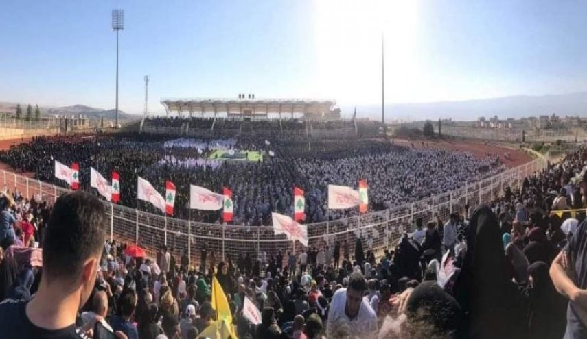 طنین سرود «سلام فرمانده» این بار در شهر بعلبک لبنان + ویدیو