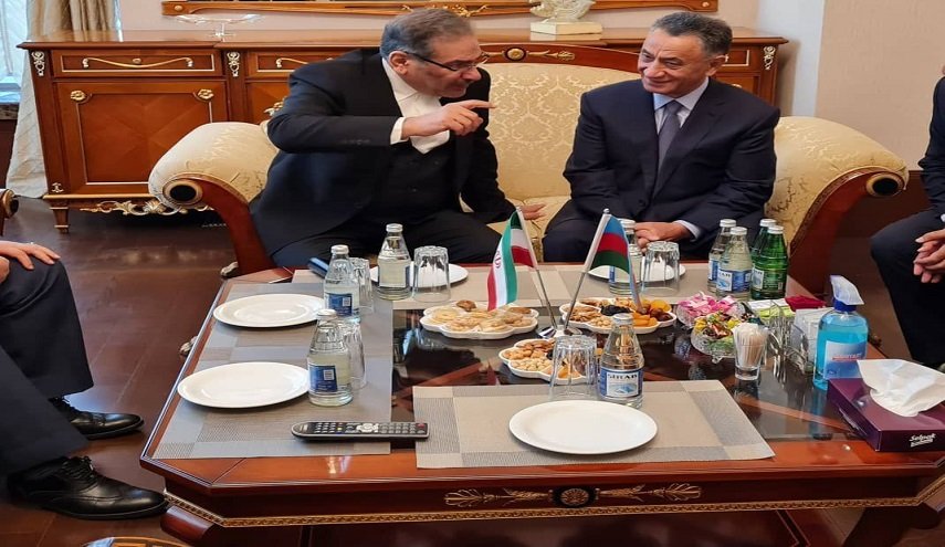 شمخاني يصل باكو