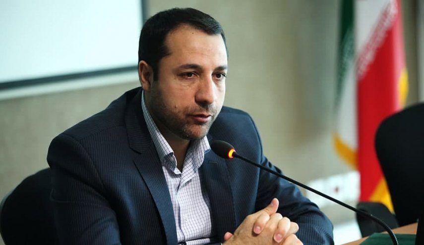 صالح آبادی: با ورود روبل به بازار ارز، دیگر یورو و دلار تعیین‌کننده نخواهد بود