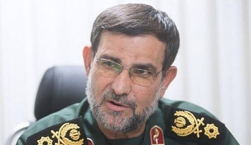 تنگسیری در دیدار با فرمانده نیروی دریایی عمان: نباید اجازه حضور اشغالگران را در منطقه بدهیم