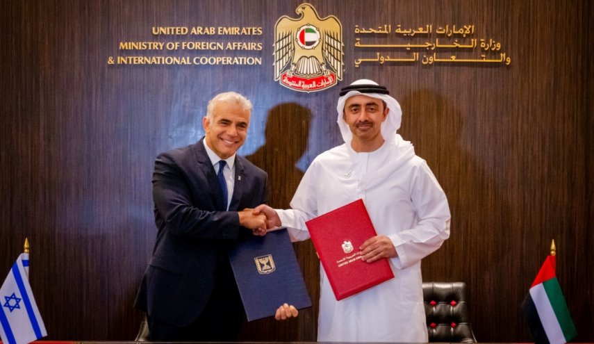 مشروع إماراتي يطمس معالم قرية شهدت مذبحة بحق الفلسطينيين