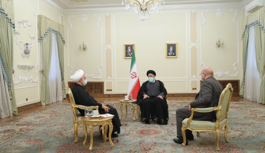 بررسی آخرین وضعیت مناطق سیل‌زده در نشست سران قوا/ تاکید بر بسیج امکانات و انجام اقدامات هماهنگ برای امدادرسانی به سیل‌زدگان
