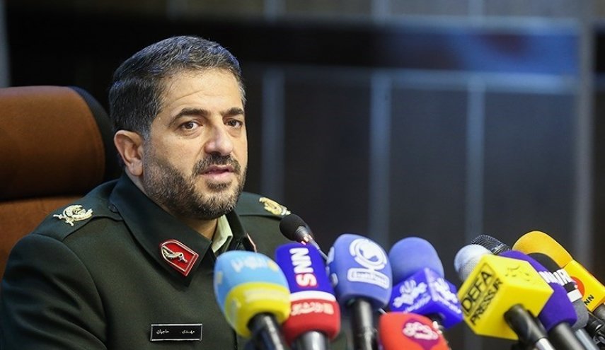 سردار حاجیان: انهدام باند قاچاق مشتقات نفتی در قالب ۱۴ شرکت صوری