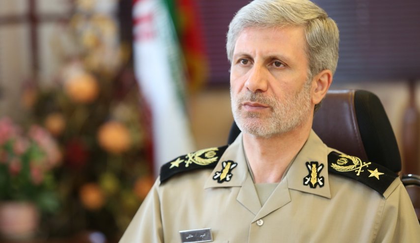 امیر حاتمی: خبرنگاران شجاعانه در خط مقدم مقابله با جنگ نرم دشمن ایستاده‌اند