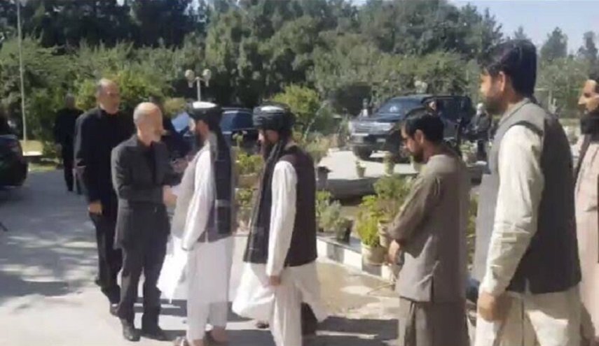 وزير الطاقة الإيراني يجري محادثات مع مسؤولين أفغان