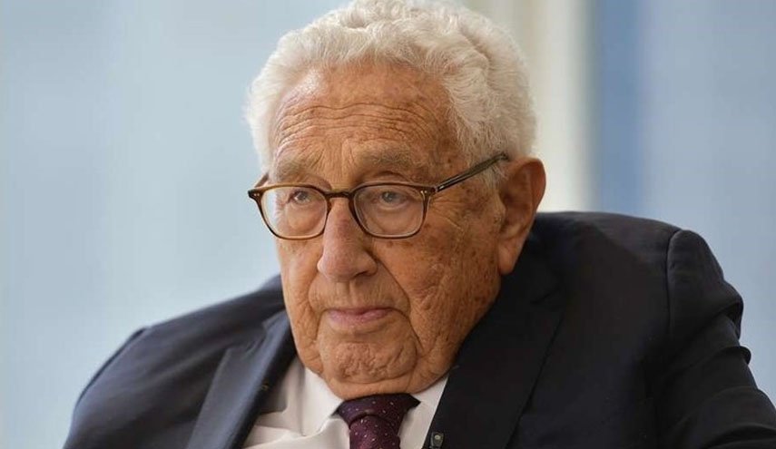 هنری کیسینجر: آمریکا در آستانه جنگ با روسیه و چین است