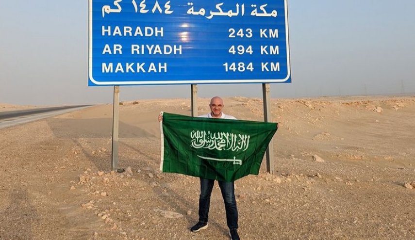 أول رحلة برية بين الأراضي المحتلة والسعودية
