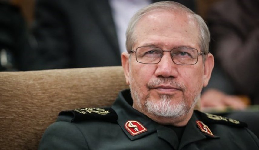 اللواء صفوي: سيتم إعداد الموسوعة الدفاعية والامنية للثورة الاسلامية