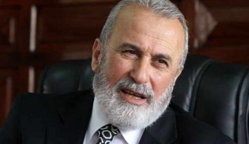 هنية يعزي بوفاة المستشار عبد الرؤوف عمر الحلبي