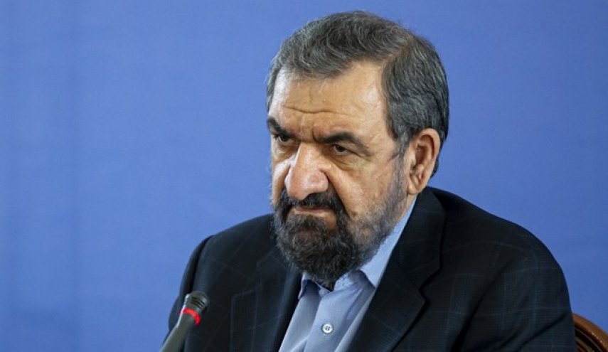 محسن رضایی: آمریکا و اروپا راهی به جز قبول توافق هسته ای ندارند 
