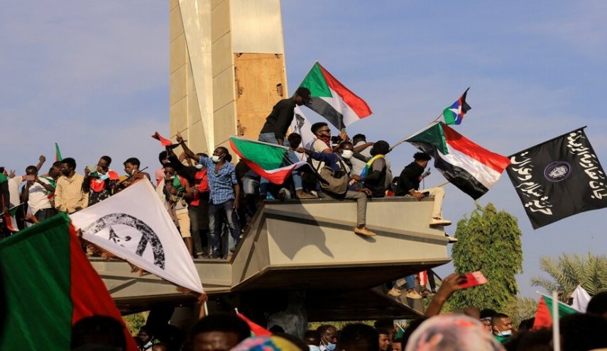 نقابة المحامين السودانيين تكشف أهم ملامح مشروع الدستور الانتقالي