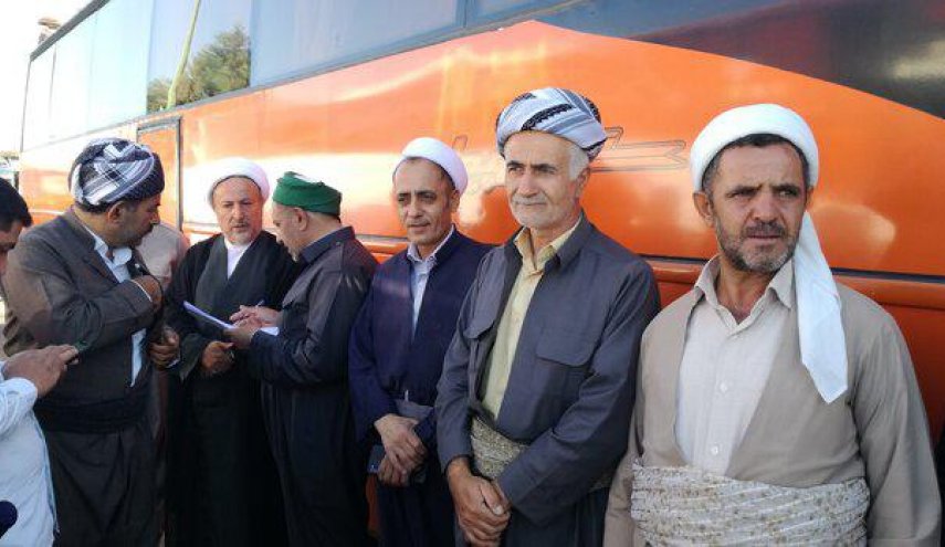 اولین کاروان از علما و روحانیون اهل سنت جهت حرکت به سمت کربلا وارد مرز باشماق شدند+فیلم