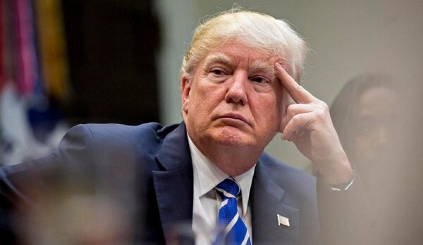 ضبط تلفن همراه دو مشاور ارشد «ترامپ» و احضار ۴۰ دستیار او