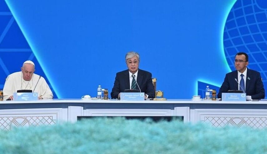 آغاز به کار کنگره رهبران مذاهب جهانی و سنتی با حضور ایران در قزاقستان