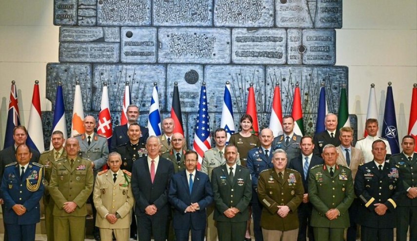 المفتش العام للقوات المسلحة المغربية في ضيافة رئيس وزراء كيان الاحتلال 