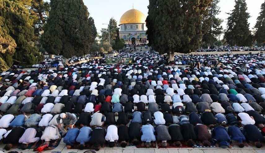 60 هزار فلسطینی در نماز جمعه مسجد الاقصی شرکت کردند