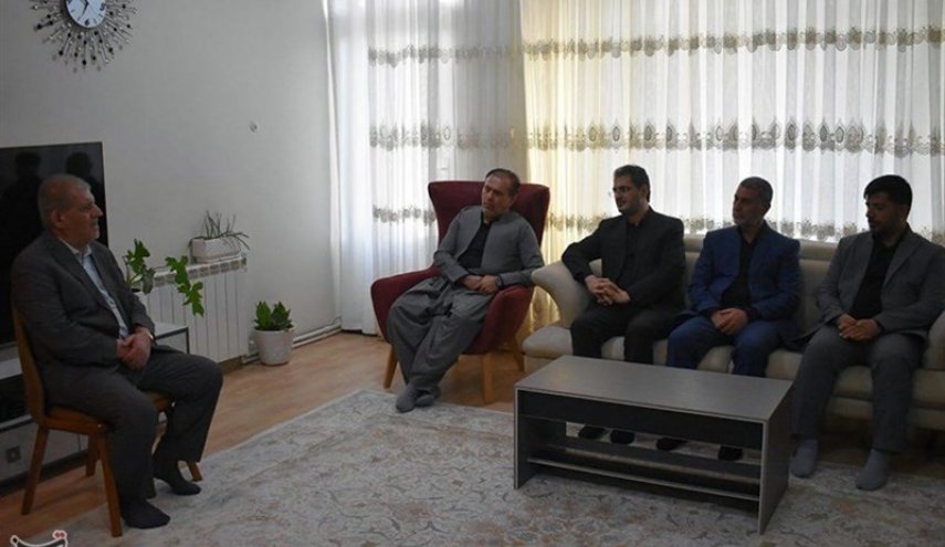 دیدار فرمانده سپاه کردستان با خانواده 