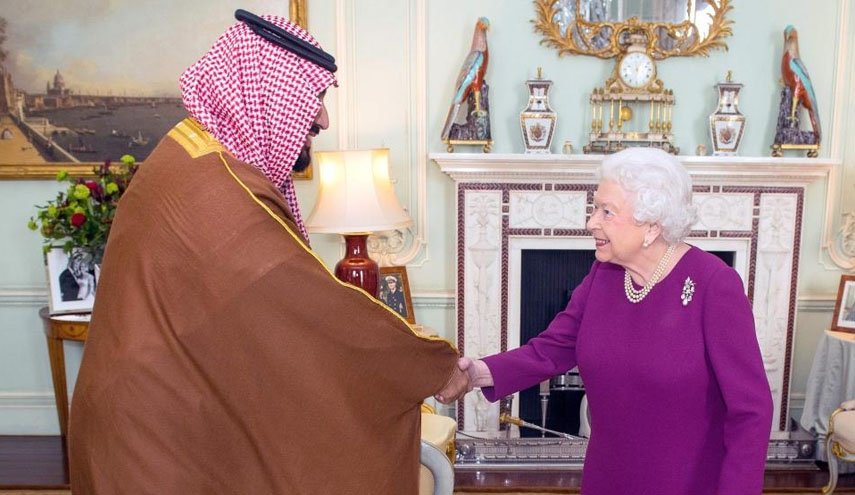 چرا بن سلمان از شرکت در مراسم خاکسپاری ملکه انگلیس خودداری کرد؟