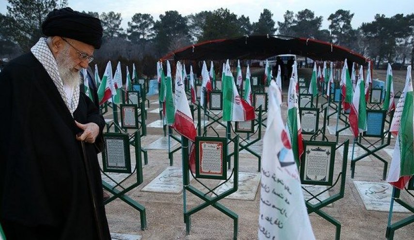 پیام شهیدان است که ایستادگی برابر شیطان‌ها به پیروزی می‌رسد