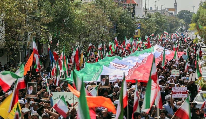 اجتماع بزرگ امت رسول‌الله فردا در میدان انقلاب
