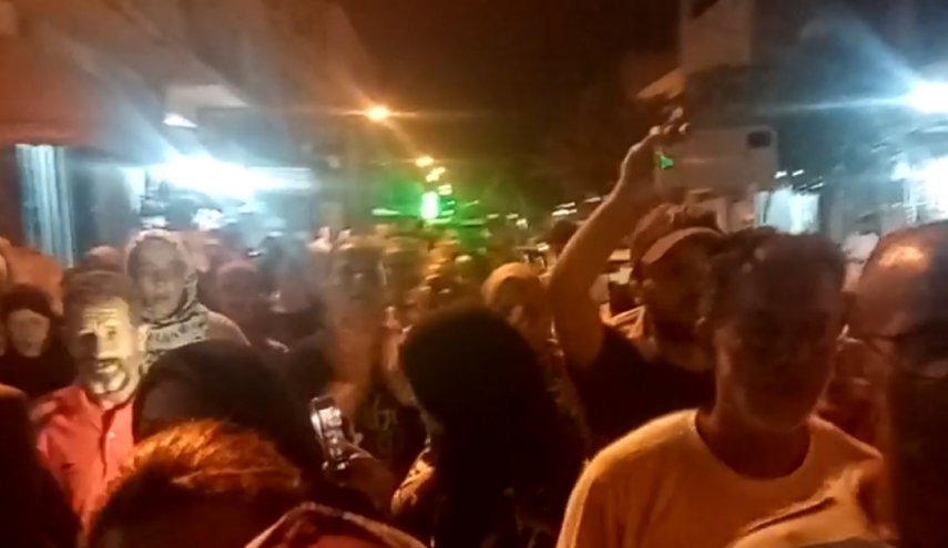 اعتراض مردم تونس به فقر، گرانی و کمبود مواد غذایی