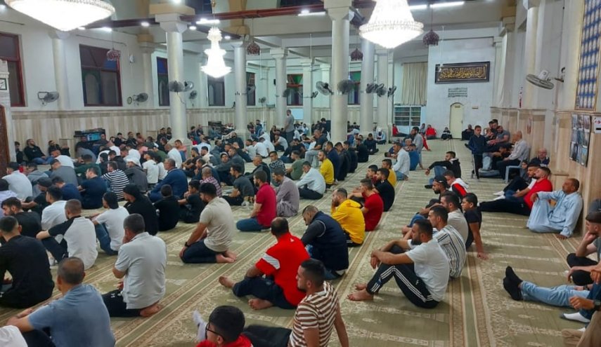 الآلاف يلبّون نداء 