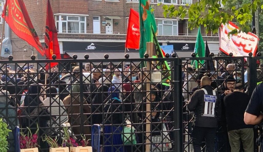 تجمع هواداران انقلاب با شعار «لبیک یا حسین» در لندن 