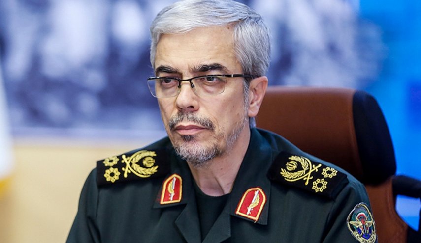 سرلشکر باقری: مبارزه قاطع فرماندهی انتظامی کشور برابر هرگونه ناامنی، با شکوه‌تر از گذشته تداوم خواهد یافت 