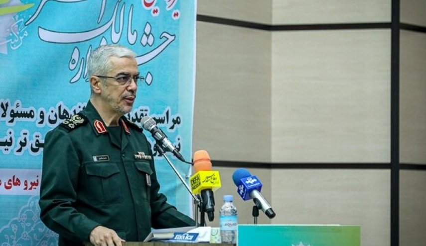 سرلشکر باقری: باید برای مقابله با تهدیدات ترکیبی دشمن آماده شویم