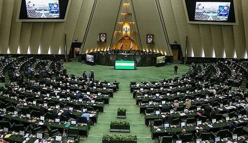 لایحه دو فوریتی متناسب‌سازی حقوق کارکنان دولت و بازنشستگان فردا تقدیم مجلس می‌شود