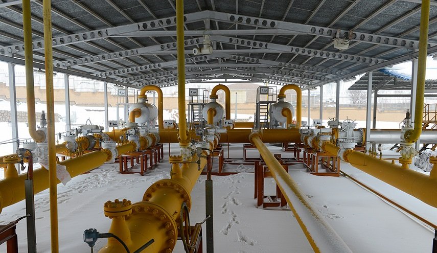 إيران تتعاون مع غازبروم الروسية لتطوير 6 حقول نفطية وحقلين غازيين
