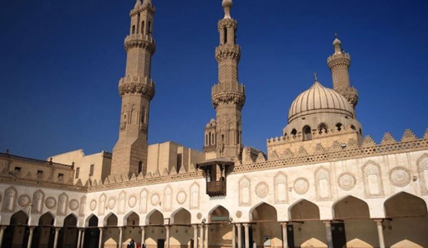 الأزهر يدين حرق مستوطنين نسخا من المصحف في الخليل