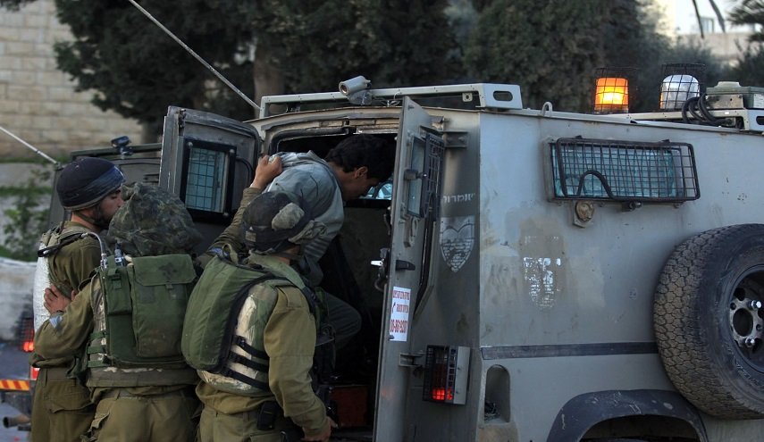 قوات الاحتلال تشن حملة اعتقالات جديدة في الضفة والقدس
