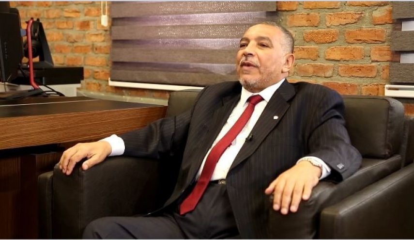 صابر در گفتگو با العالم: وضعیت اقتصادی مصر شکننده و بحرانی است/ کشورهای عربی که به روی بهار عربی ایستادند، به عادی سازی با اشغالگران روی آوردند