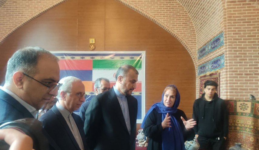 امیرعبداللهیان از مسجد کبود ایروان بازدید کرد