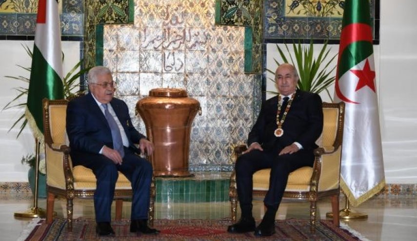 گفت‌وگوی تلفنی ابومازن با تبون درباره بیانیه الجزایر
