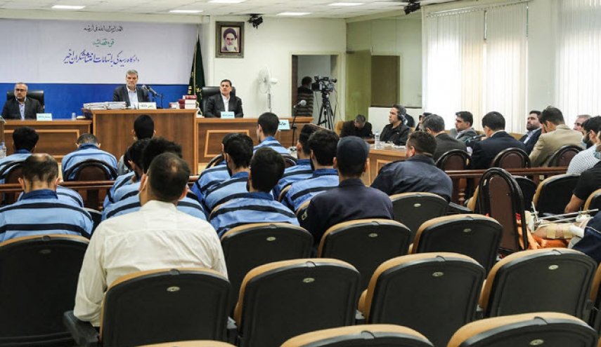 دادگاه رسیدگی به اتهامات اغتشاشگران اخیر در تهران/ متهمی که با خودرو افسران پلیس را زیر گرفت و منجر به شهادت یک مامور شد/ درخواست پدر شهید از دادگاه برای اشد مجازات + فیلم و اسناد