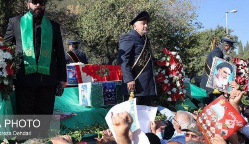 ۶ شهید حمله تروریستی شیراز در صحن شاهچراغ(ع) آرام گرفتند
