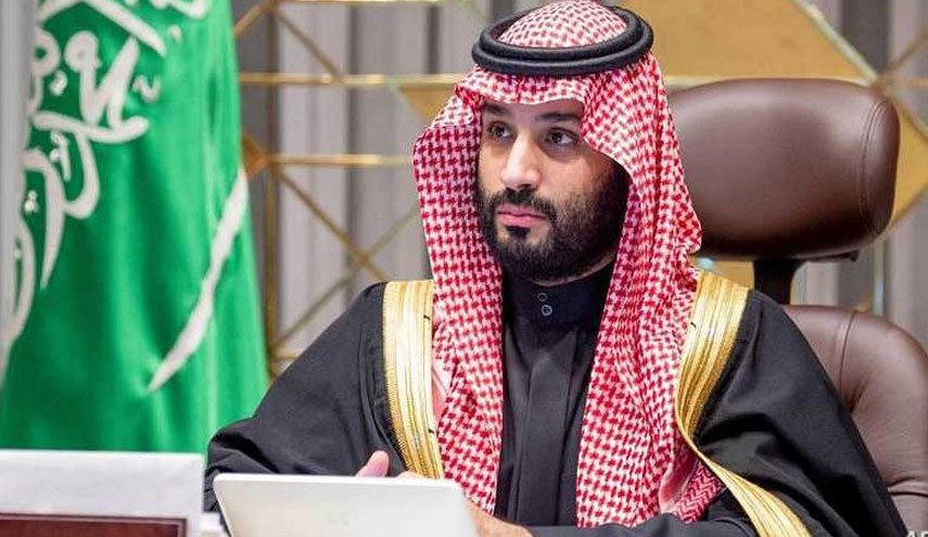 ماذا وراء تغيير بن سلمان لمناهج التعليم في السعودية؟