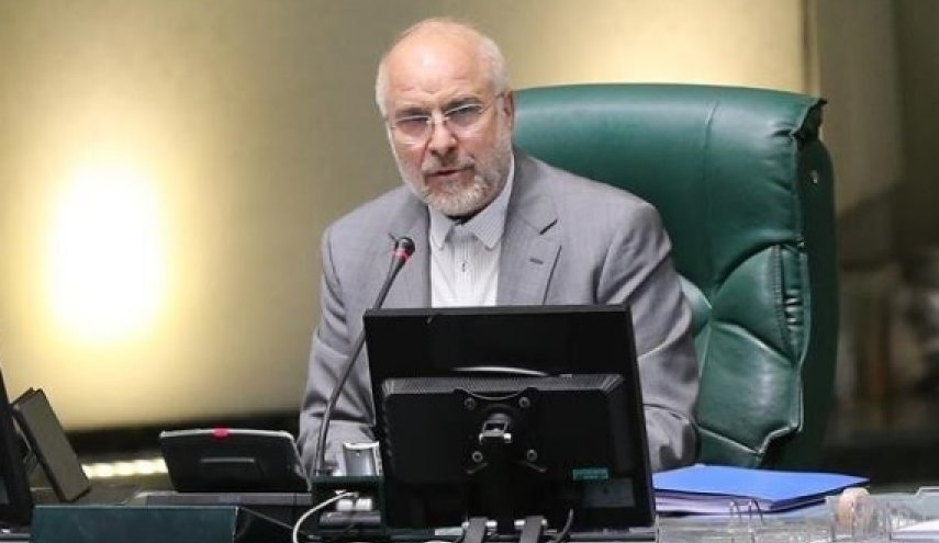 وظیفه داریم بستر لازم برای شنیدن مطالبات مردم و اقدام متناسب با آن را فراهم کنیم/ راس مبارزه با آمریکا کار کردن برای مردم است