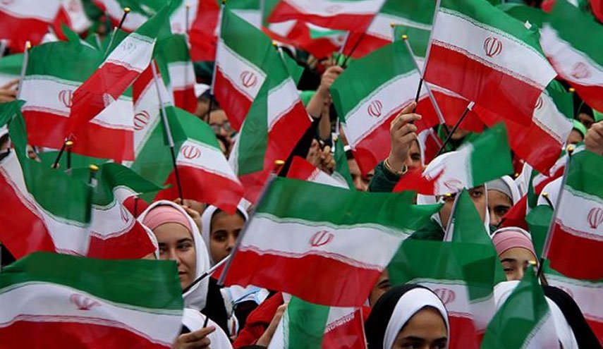 ویدیوهای راهپیمایی 13 آبان در تهران و  شماری از شهرهای کشور/ رئیسی: آمریکا از کشورها می خواهد که گاو شیرده واشنگن باشند/ آمریکا از گروه های تروریستی و جدایی طلب حمایت می کند