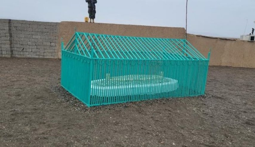 مقبره بنیانگذار طالبان رونمایی شد