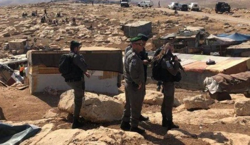 الاحتلال يصور المنشآت السكنية والزراعية للمواطنين بطائرة مسيرة!