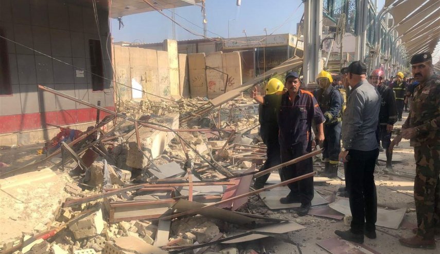 بالصور.. انهيار بناية مصرف الرافدين 'سابقا' في كربلاء المقدسة
