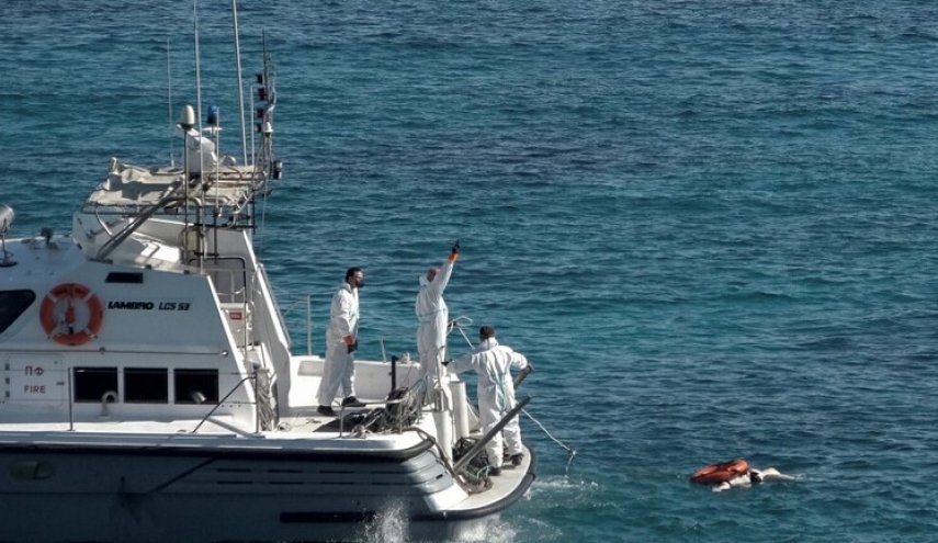اليونان: إنقاذ 62 مهاجرا من مركب شراعي في بحر إيجة
