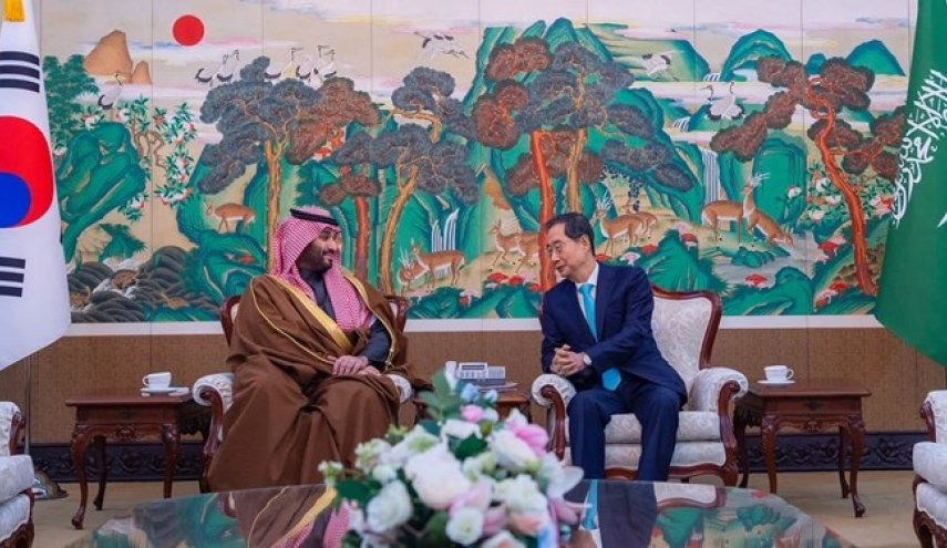 سفر بن‌سلمان به سئول و امضای 26 توافقنامه و یادداشت تفاهم
