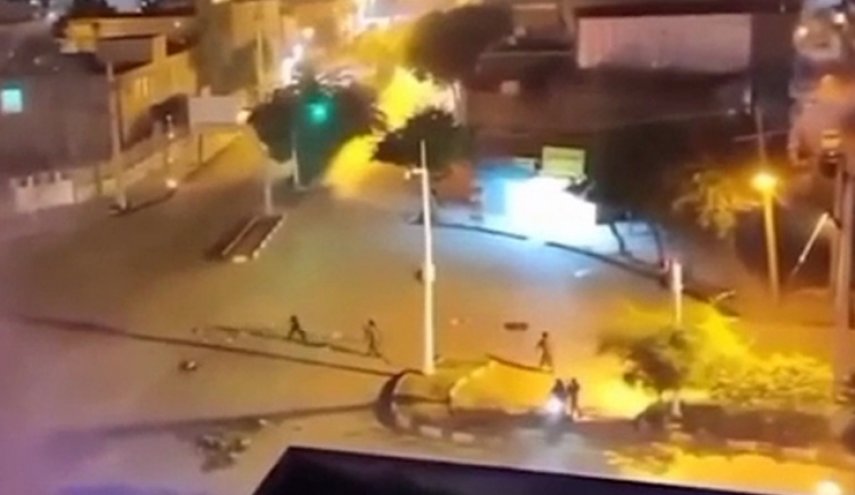فیلمی از لحظه تیراندازی تروریست‌ها در ایذه